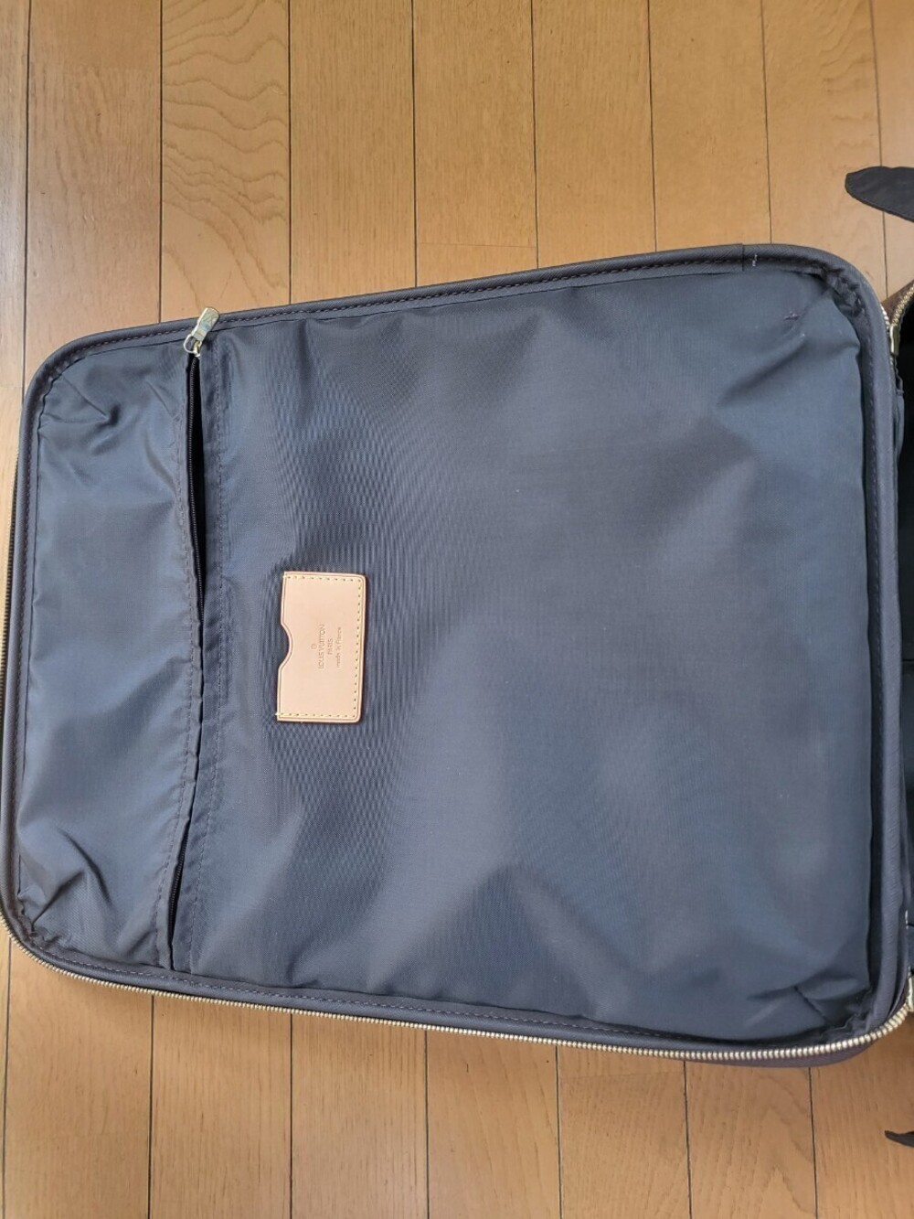Louis Vuitton Vegas Monogram Carry on Suit case - Picture 9 of 10